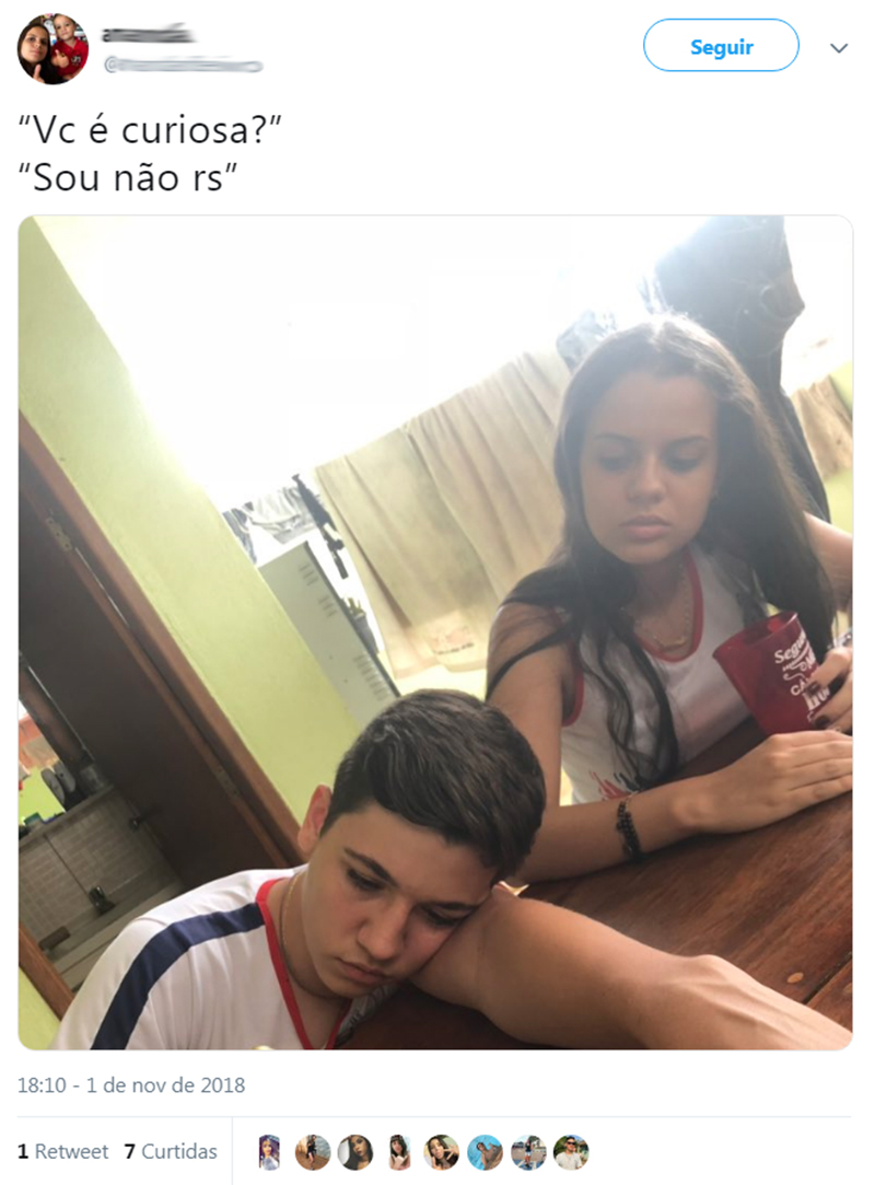 mulher curiosa